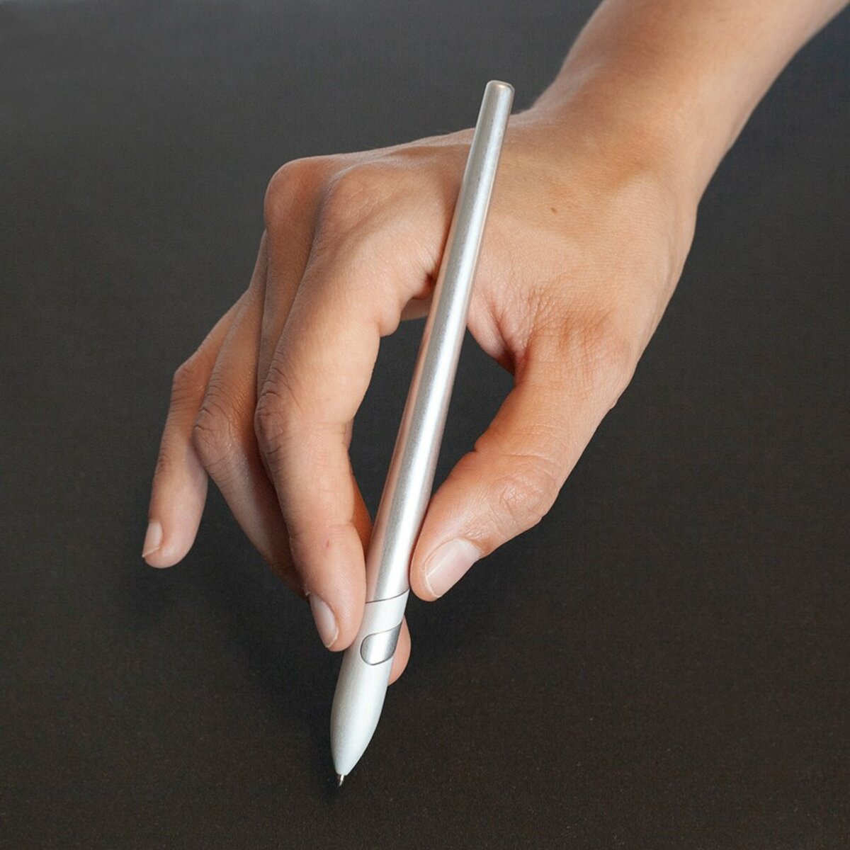 Sostanza ballpoint pen in anodized aluminum with magnetic rotary mechanism - Image 2